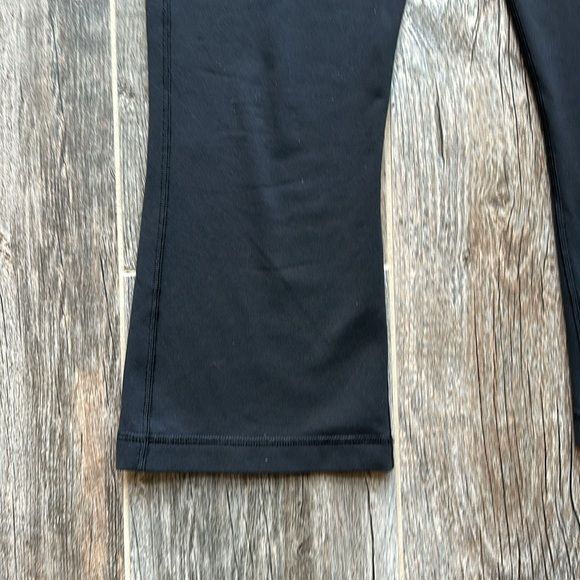 Lululemon leggings black size 8 - Picture 3 of 8